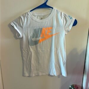 Nike Kids White and Orange Graphic T-Shirt